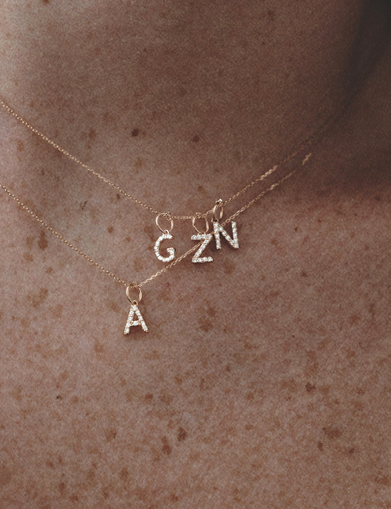 LES ALPHABETS